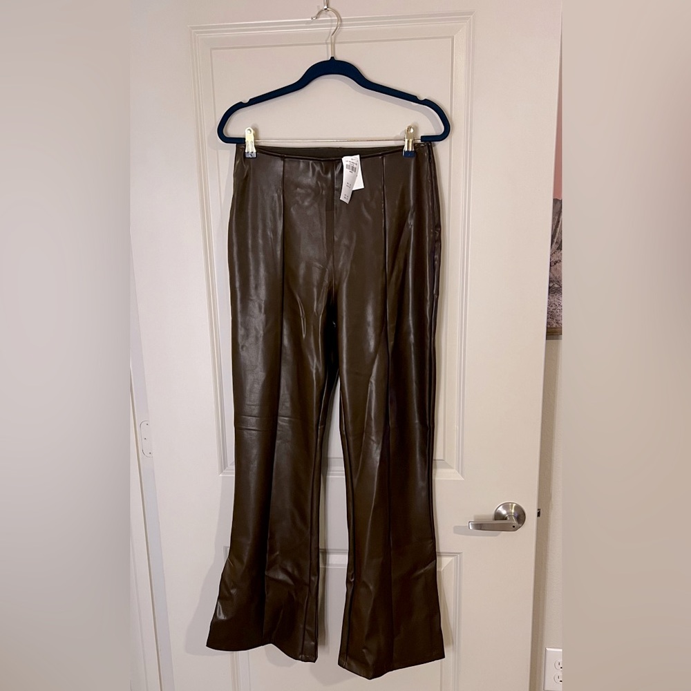 Abercrombie Women's Split-Hem Vegan Leather Slim Flare Pant
